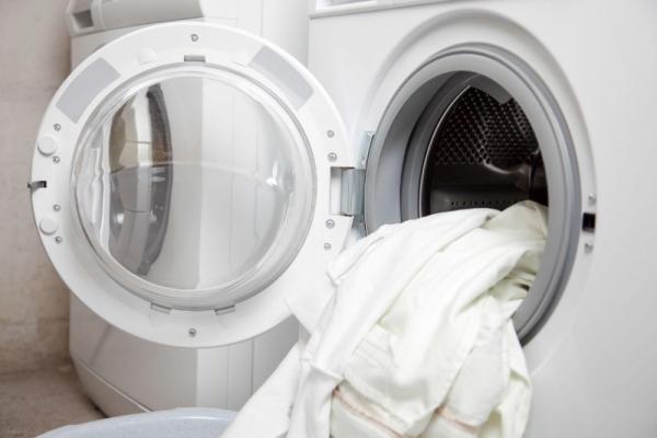 Déduction des frais de blanchissage du linge professionnel